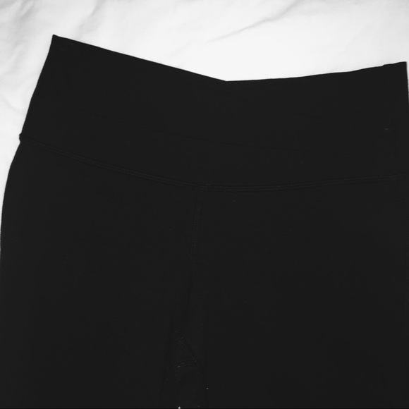 Lululemon Yoga Pants - Picture 2 of 3